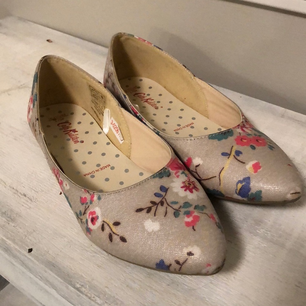 Floral flats